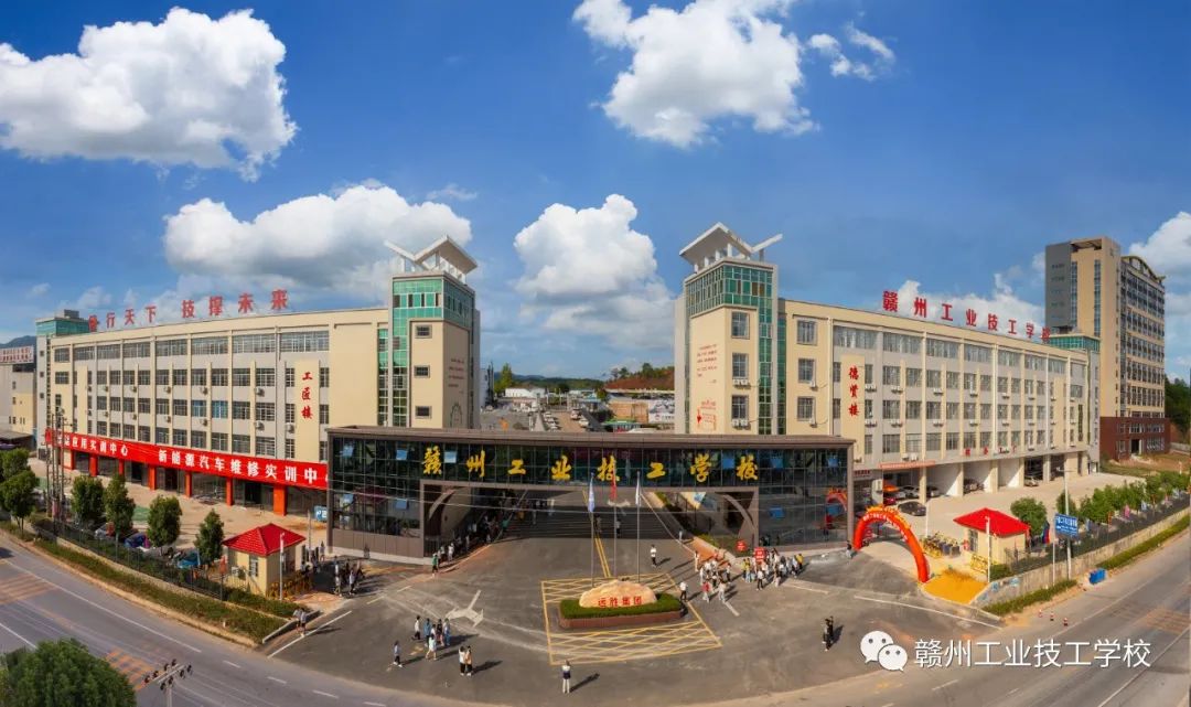 弘扬工匠精神，擦亮“南康木匠”金字招牌——赣州网络技术服务赋能传统劳务品牌升级